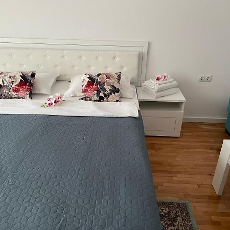 Orhideea Apartment Oradea Extérieur photo