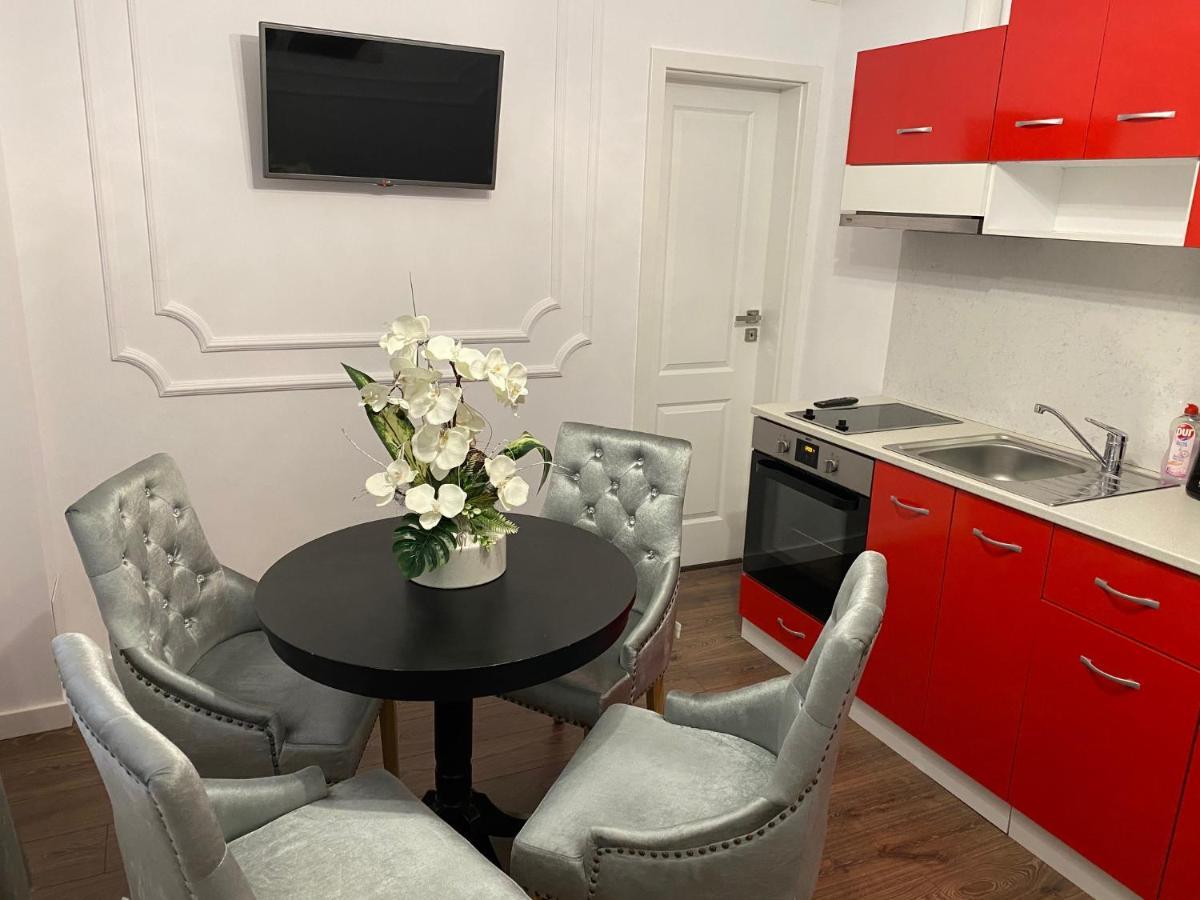 Orhideea Apartment Oradea Extérieur photo